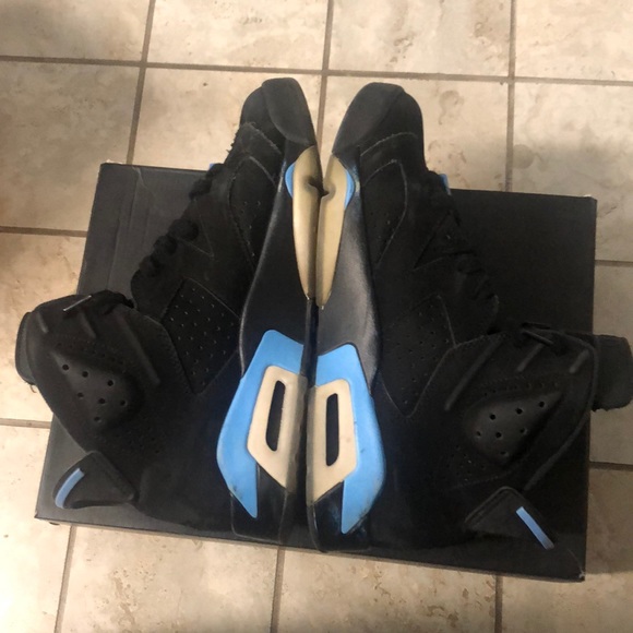 Unc Jordan 6s - Picture 6 of 7